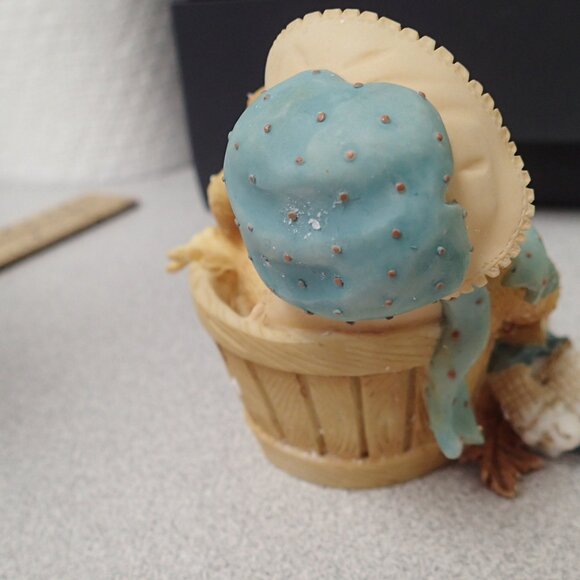 Cherished Teddies Pat Falling For You Girl in Barrel with Pinwheel - Picture 5 of 8